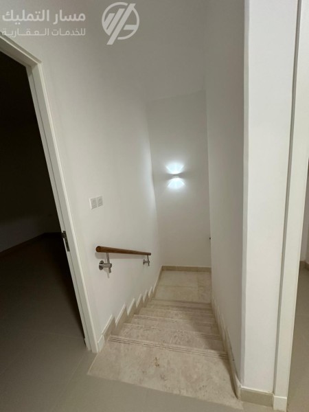 Photo by Daniel J. Schwarz